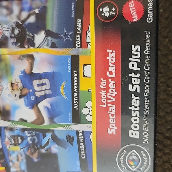 UNO Elite NFL 2025 Core Edition Booster Set Plus Vibrant Cards Design - Picture 3 of 8